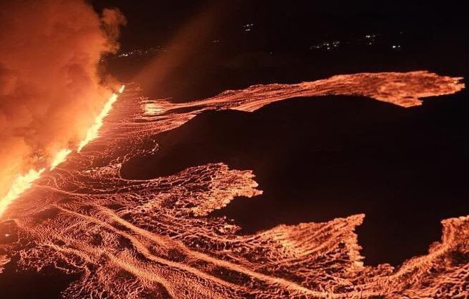 İzlanda’nın Reykjanes Yarımadası’ndaki yanardağ yeniden patladı! İnanılmaz görüntüler…